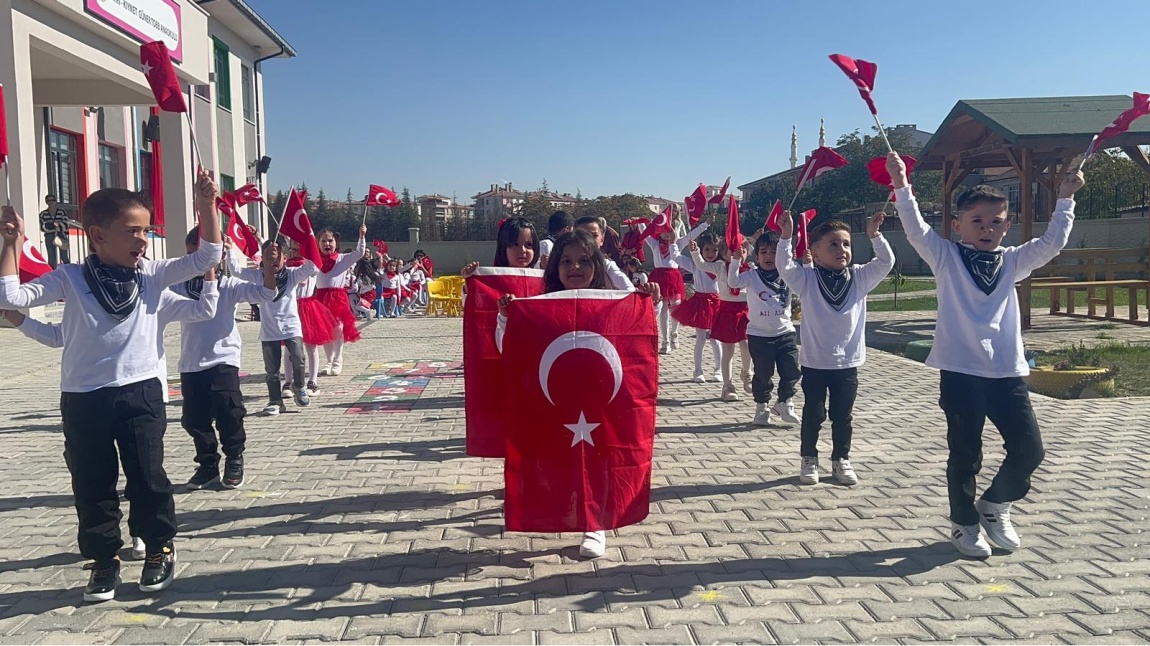 29 Ekim Cumhuriyet Bayramı okulumuzda coşkuyla kutlandı.